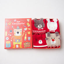 Gift Box of Cute Christmas Socks For Women (4 pairs per box)